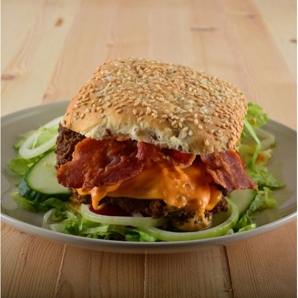 Husets burger m/ost &amp; bacon 
